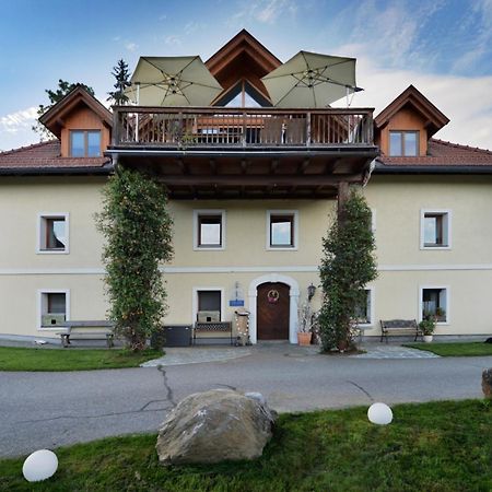 Little Farm Apartments Feldkirchen In Kaernten Exterior photo